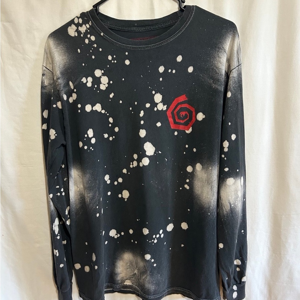 Stylish Black and White Long Sleeve Tee